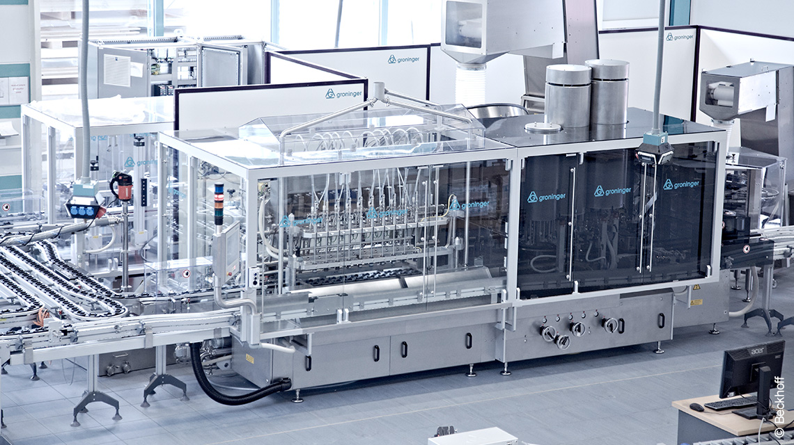 In the filling line implemented for a large Brazilian cosmetics manufacturer, Groninger was able to implement a linear machine concept through the application of XTS, notwithstanding the requirement for a small footprint. 