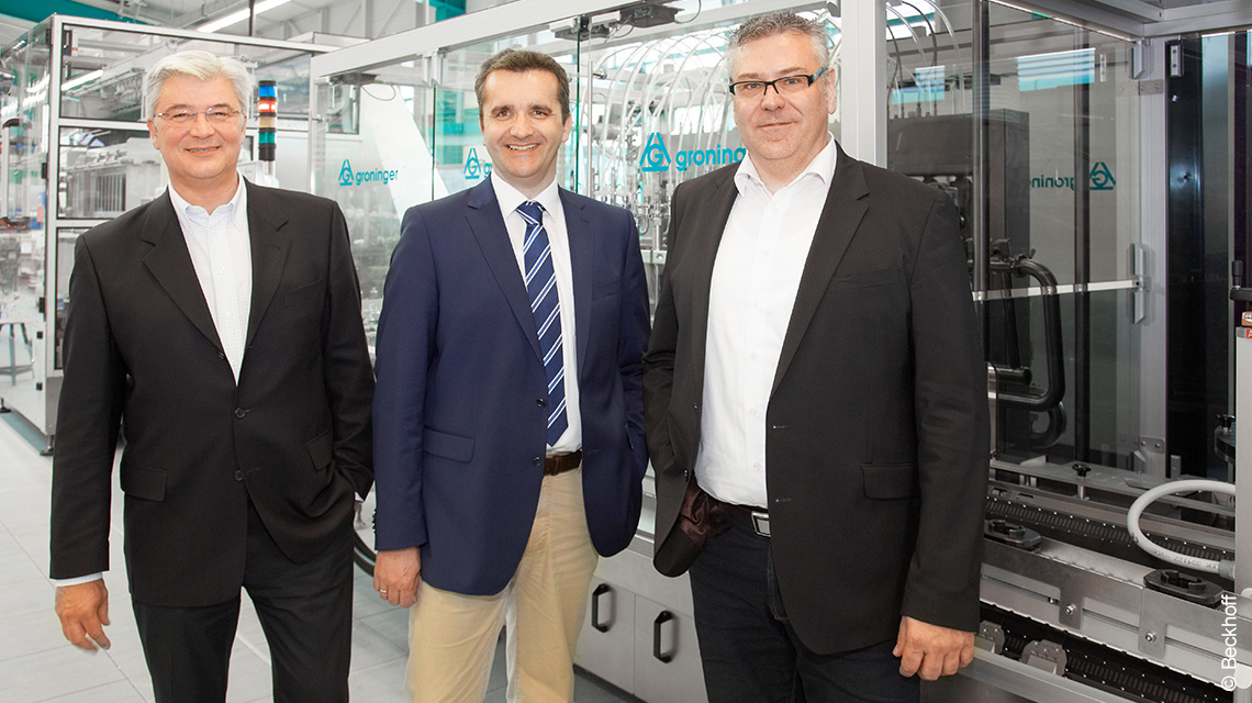 Hubertus Ritzenhofen, Sales Director Cosmetics, and Markus Regner, Technical Director, both at Groninger, with Ulrich Vogel, Beckhoff sales office Crailsheim (left to right)