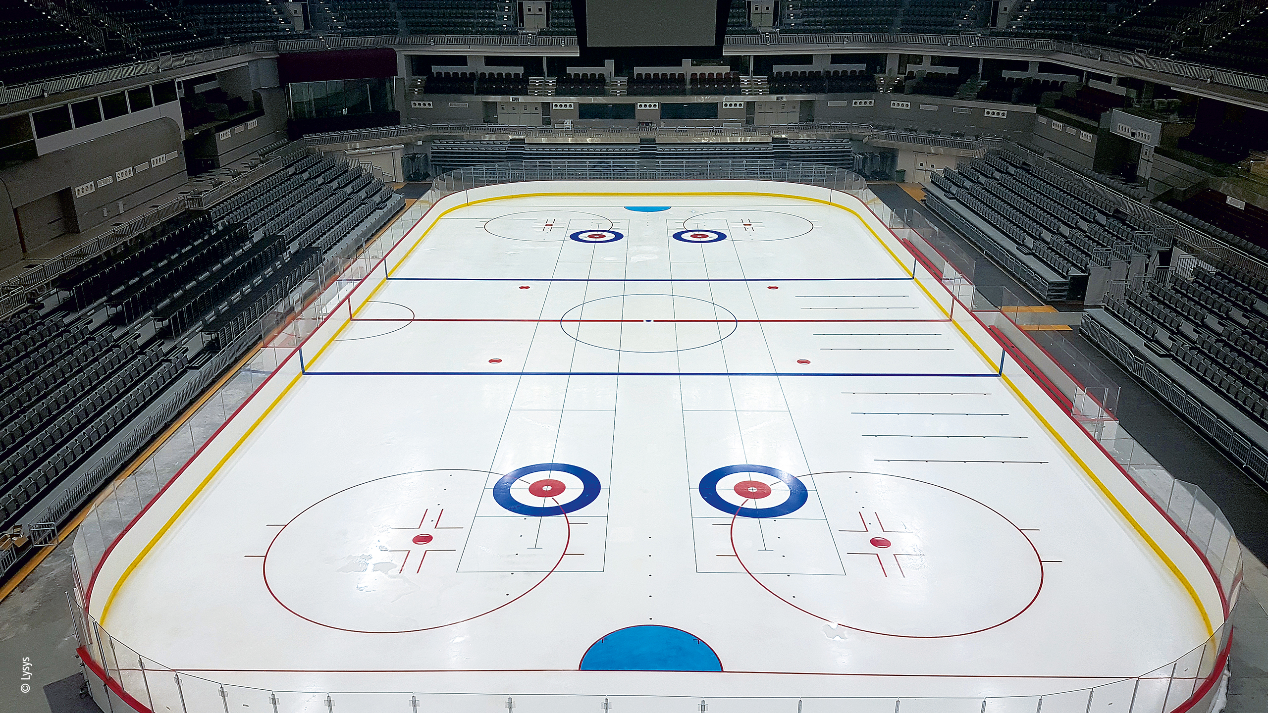 Simply by switching operating modes, the arena can transform into an ice rink. 