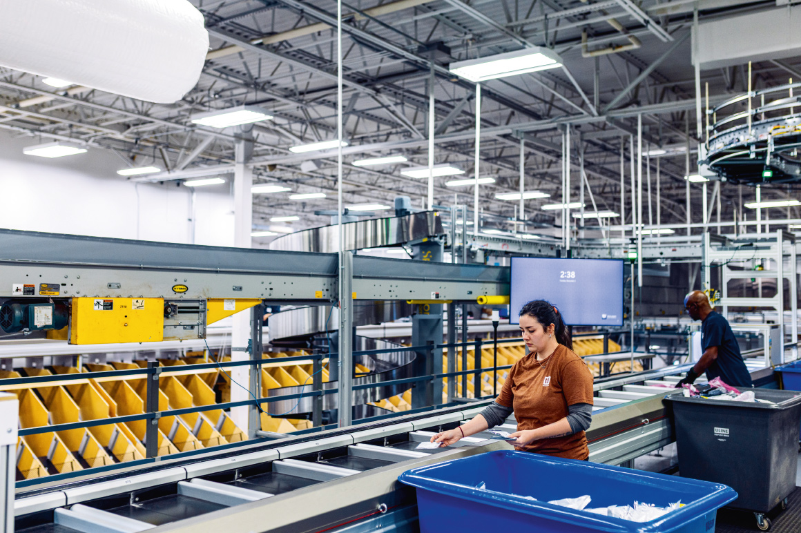 EuroSort’s Single Split Tray Sorter, integrates with existing goods-to-person (GTP) systems at Mouser.