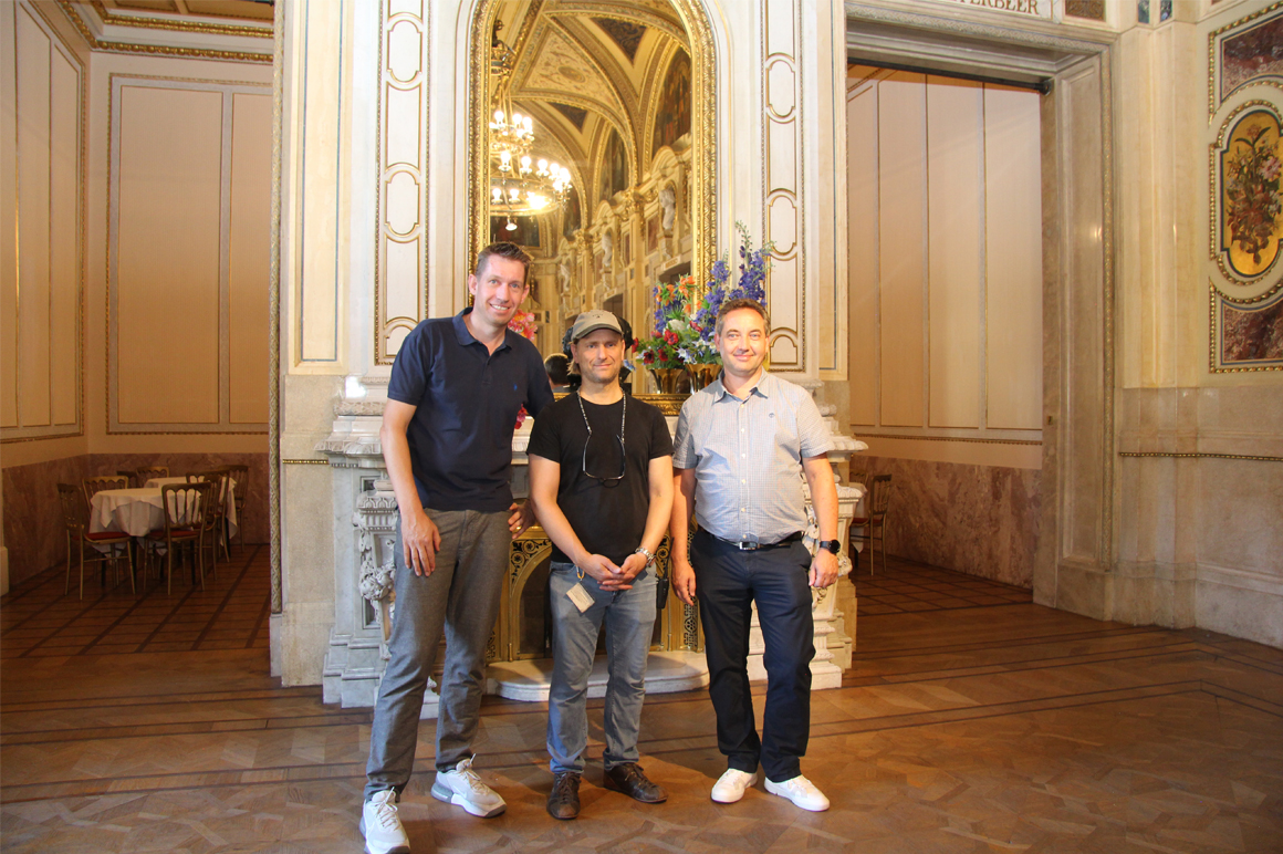 Project experts Christian Henke, Beckhoff Austria, and Athanasios Rovakis, Head of Audio & Video Technology at the Vienna State Opera, and Tino Pfeifer, Senior Project Engineer at Salzgeber (from left to right)