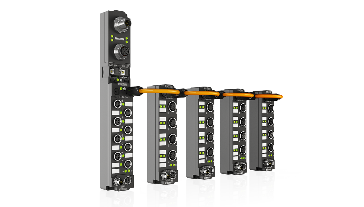 Up to 120 Extension Box modules can be connected via IP-Link. 