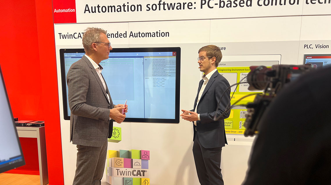 Product manager Jannis Doppmeier explains how large language models (LLMs) such as ChatGPT from OpenAI can be conveniently used in the TwinCAT XAE engineering environment for the development of a project.
