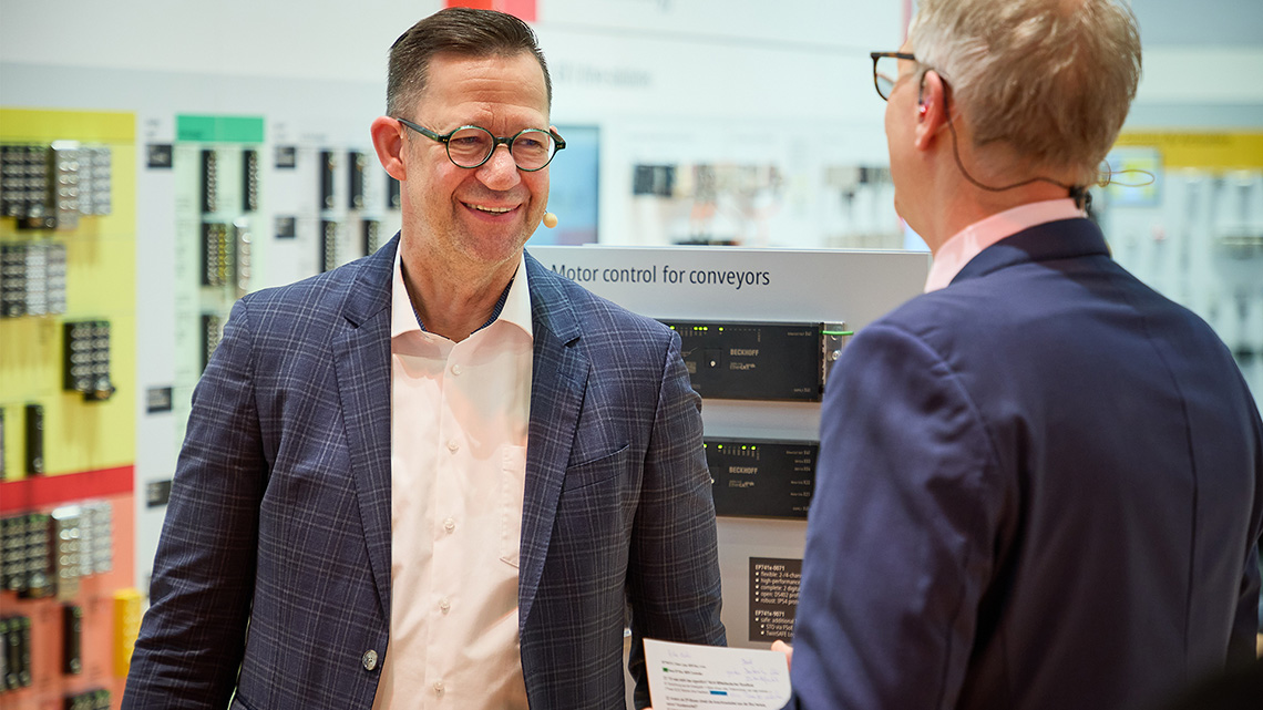 MDR controllers for safe, efficient, and modular conveyor technology