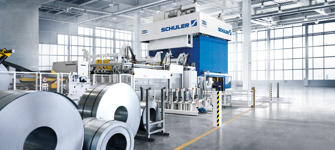 As a specialist in PC-based control technology, Beckhoff provides proven, high-performance automation solutions for sheet metal working. © Schuler AG