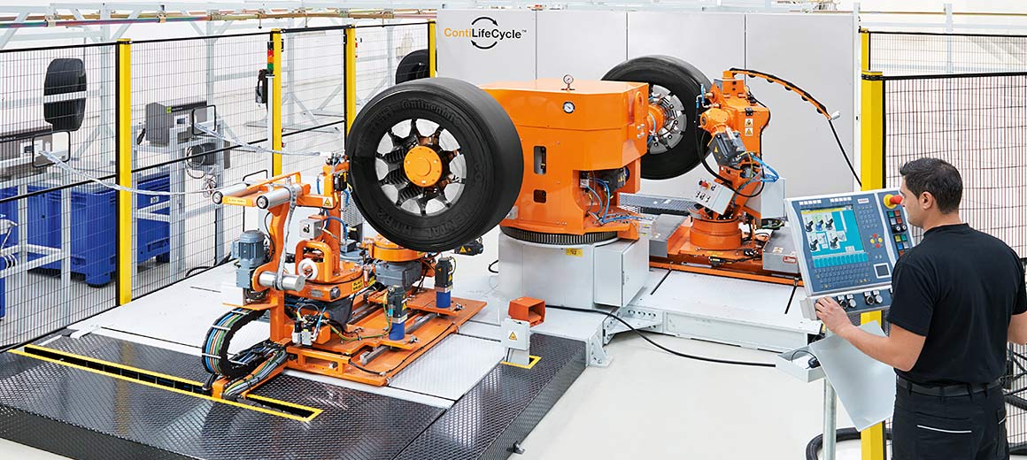 PC-based control and OPC UA form the basis for Continental’s Industrie 4.0-compliant truck and bus tire plant. © Continental Reifen Deutschland GmbH ContiLifeCycle™