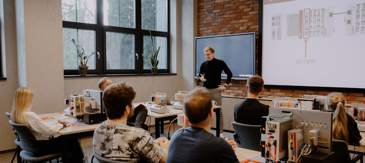 training-dates-stage-lowres